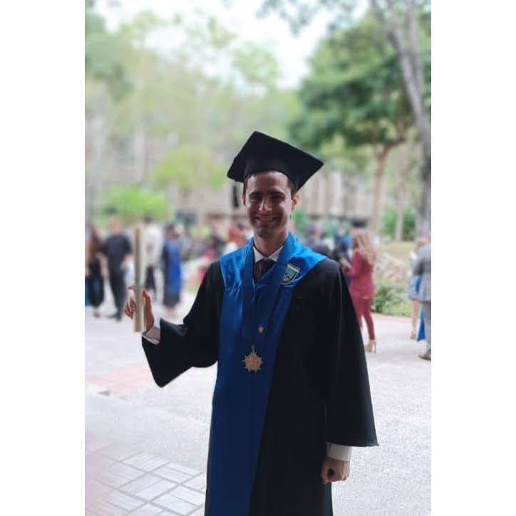 Image of Rolando Andrade in his graduation ceremony